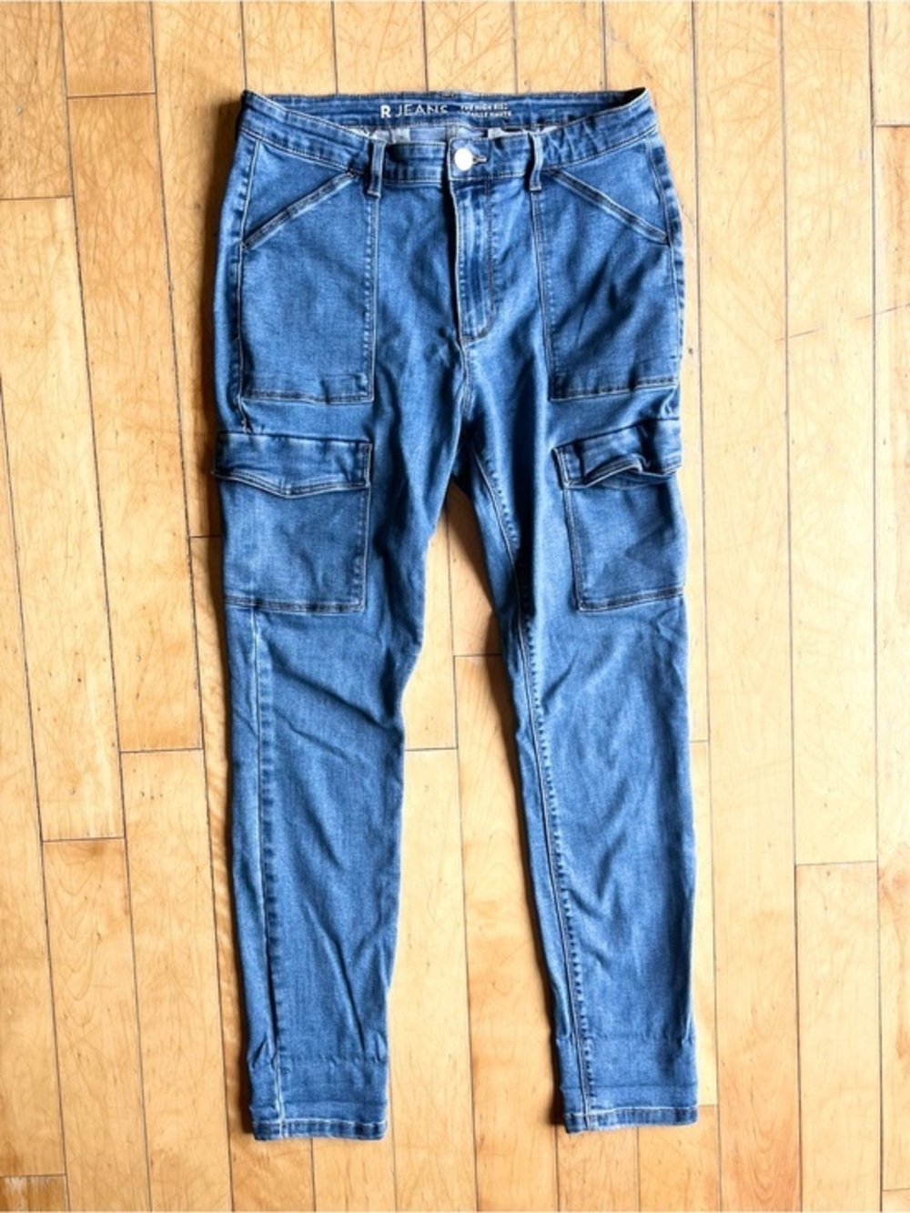 Reitmans High‑Rise Denim Cargo Pants – Size 31